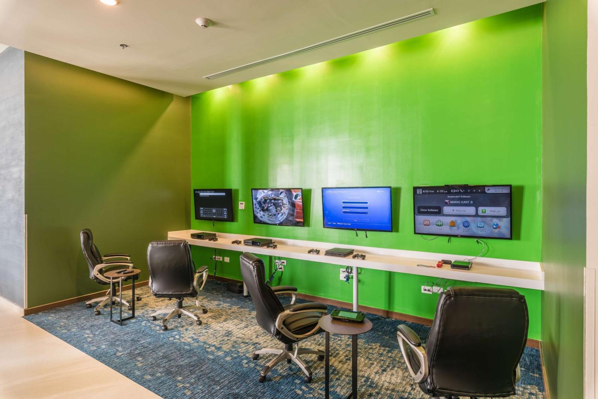 Hampton Inn & Suites By Hilton Salamanca Bajio Exteriör bild